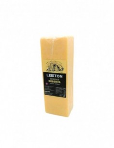 QUESO CHEDDAR EN BARRA...